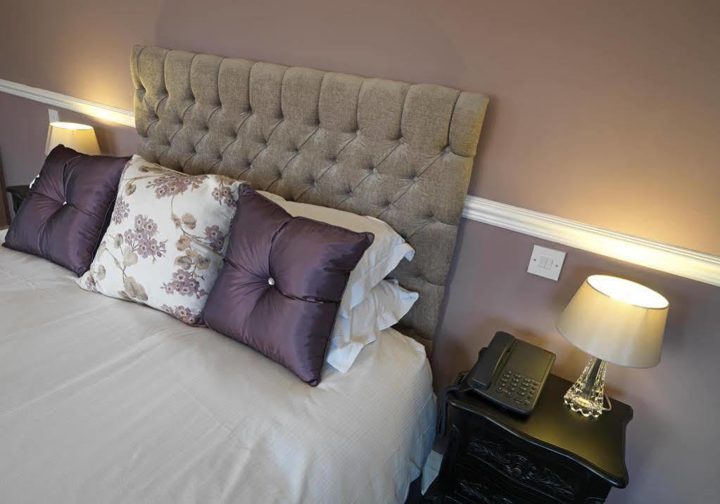 The Royal Oak, Kelsall Bagian luar foto