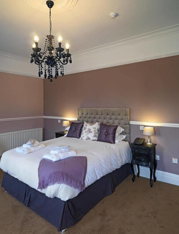 The Royal Oak, Kelsall Bagian luar foto